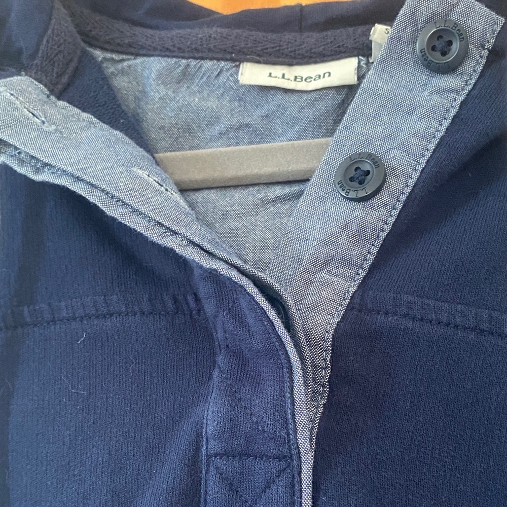 L.L. Bean Navy Hooded Henley Sweatshirt Lightweight Cotton Pullover M - Picture 4 of 9